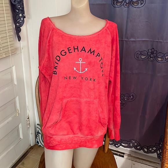 Woman’s sweatshirt - Picture 1 of 6